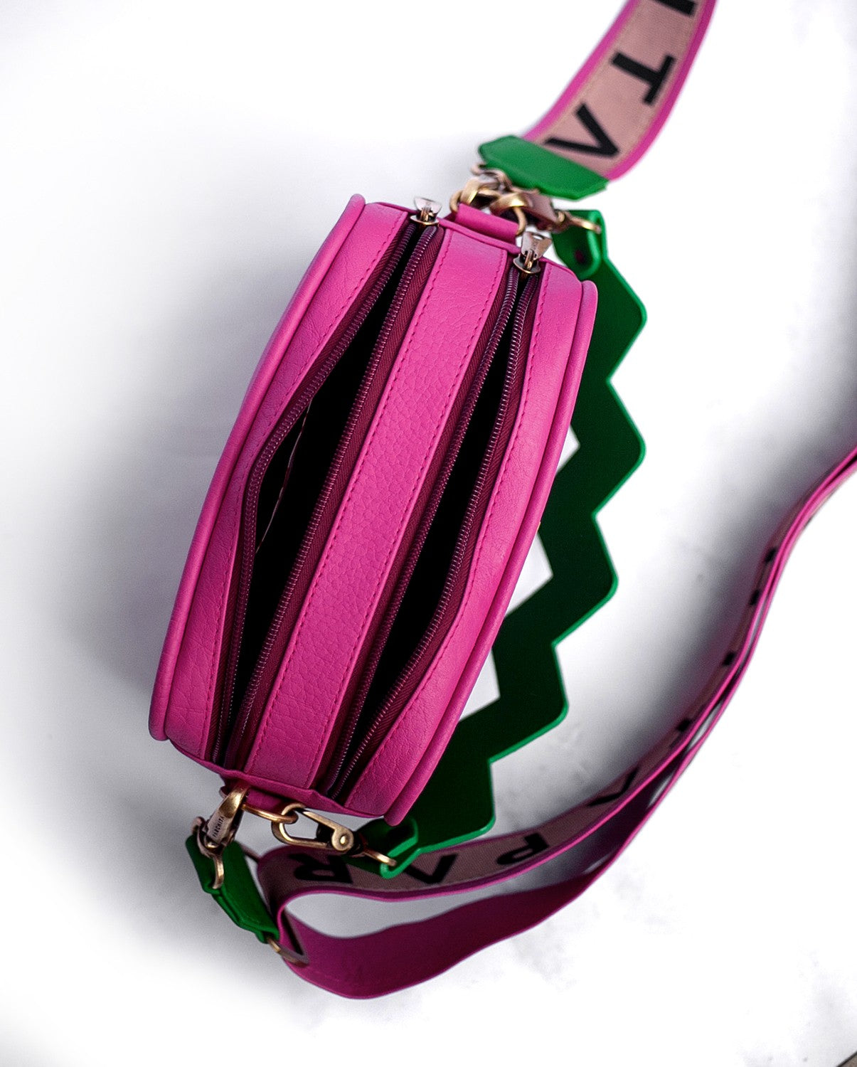 Dalia Fucsia Handbag