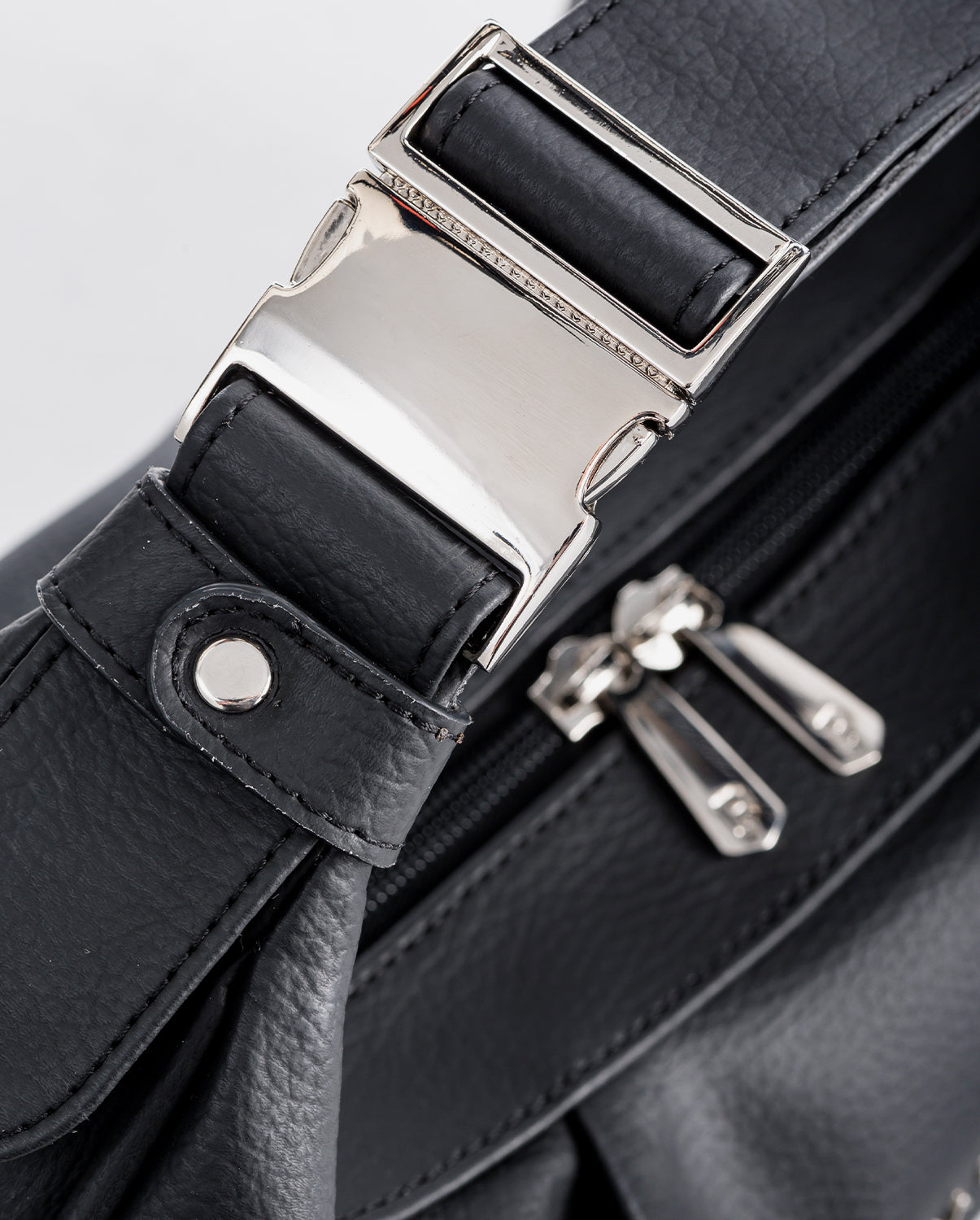 Cala Black Handbag