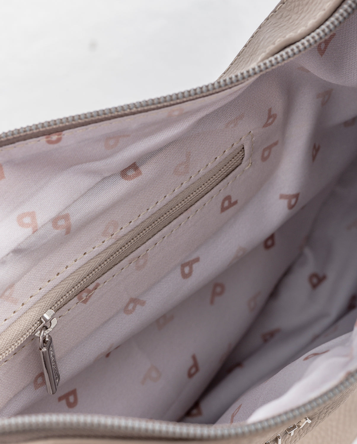 Cala Taupe Handbag