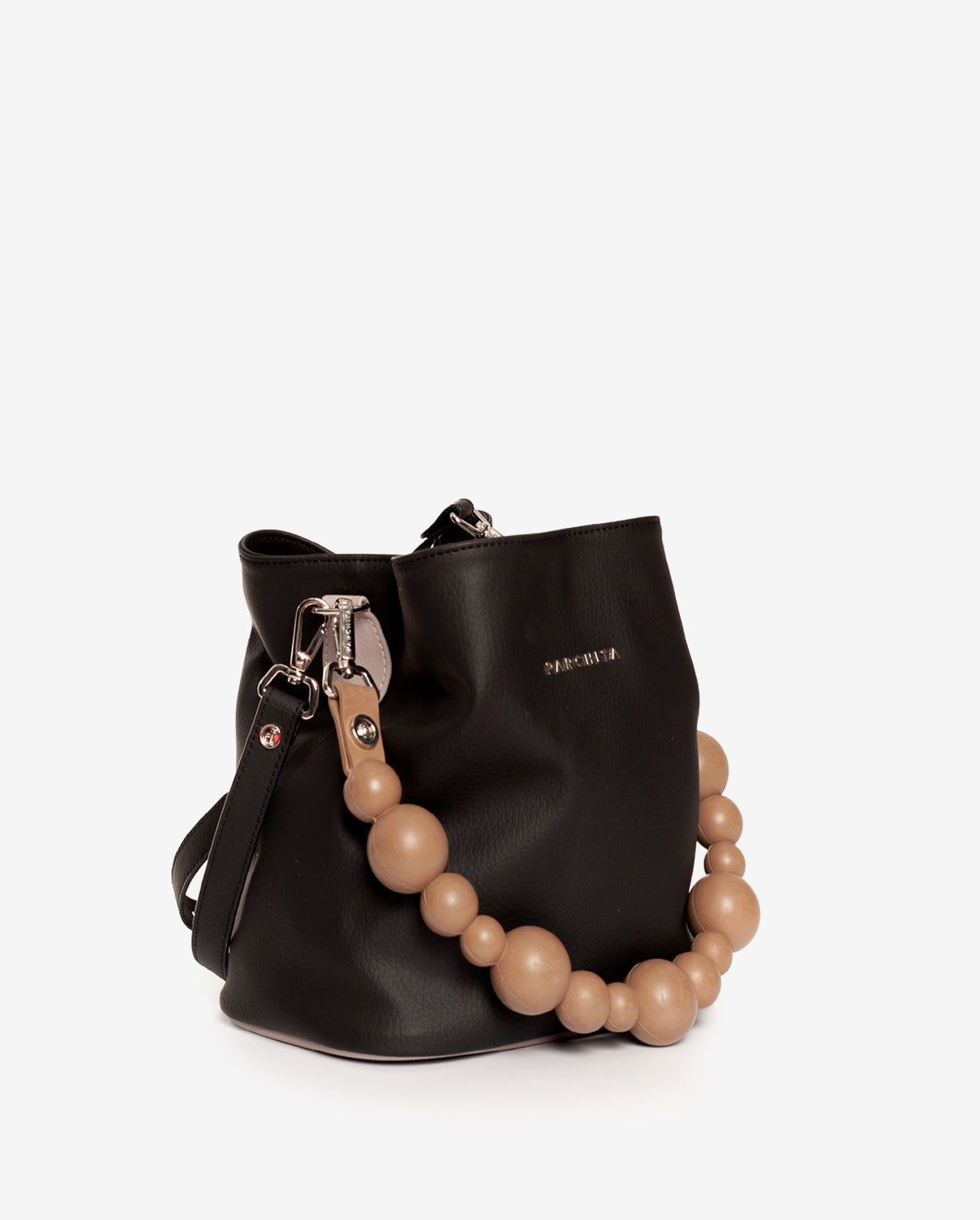 Helena Black Avellana